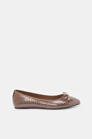 Women Brown Croc Patent Ballerinas